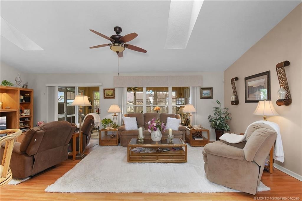 526 NE Vanda Terrado, Jensen Beach, FL 34957 Photo