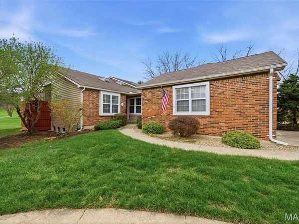 13 Kemper Court, Unit 13, Lake St Louis, MO 63367