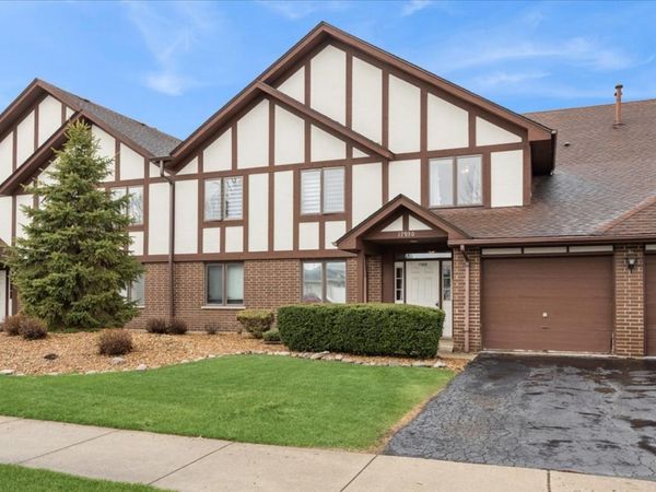 17950 66th Court , Unit 2S, Tinley Park, IL 60477