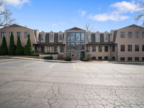 2000 Larkin Avenue, Unit 102-103, Elgin, IL 60123