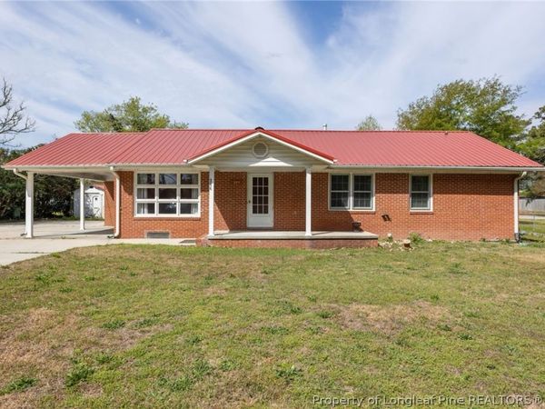 344 S 4th Street, St Pauls, NC 28384