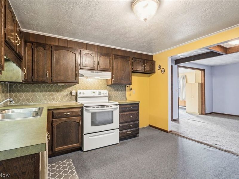 890 Huffman Square NE, Bolivar, OH 44612 Photo 13