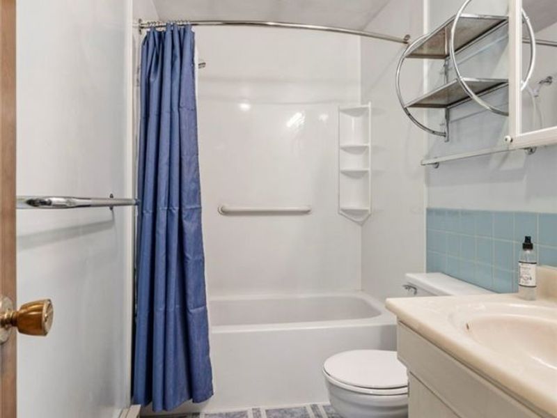 890 Huffman Square NE, Bolivar, OH 44612 Photo 14