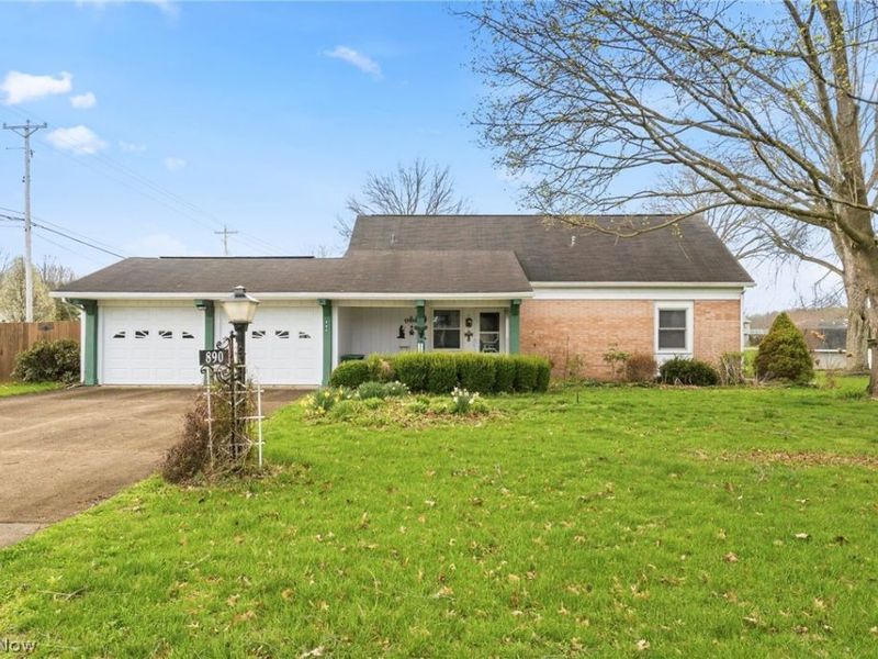 890 Huffman Square NE, Bolivar, OH 44612 Photo 3