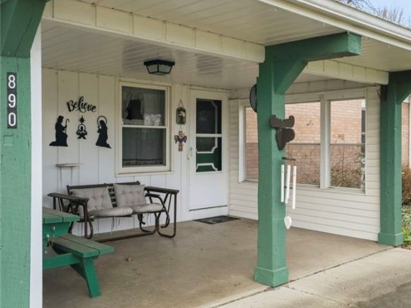 890 Huffman Square NE, Bolivar, OH 44612 Photo 5