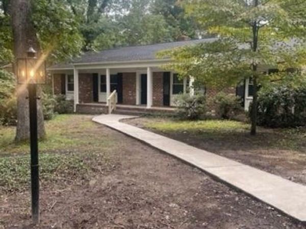 4624 Bruce Road , Chester, VA 23831