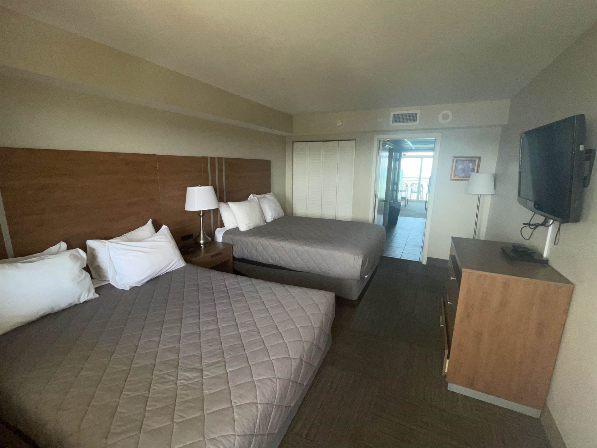 2000 N Ocean Blvd. Photo 5