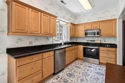 80 Collins Meadow Dr. photo 4