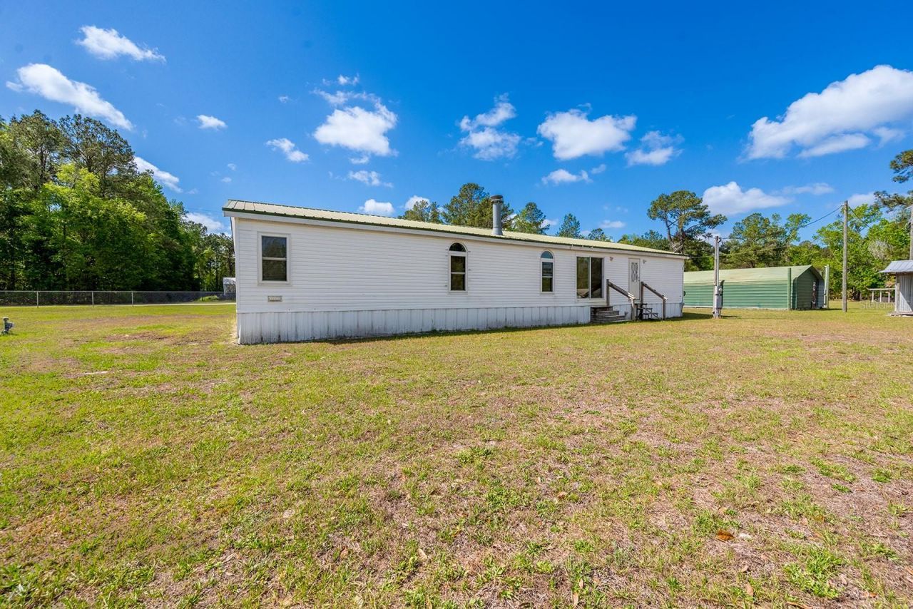 11201 SW 49th Terrace , Lake Butler, FL 32054 Photo