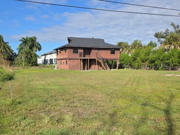 16540 WISTERIA DRIVE , FORT MYERS, FL 33908