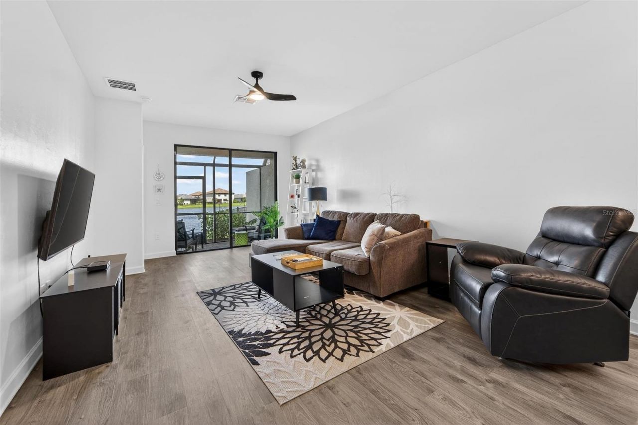 15713 Sunny Day Drive, Bradenton, FL 34211 Photo