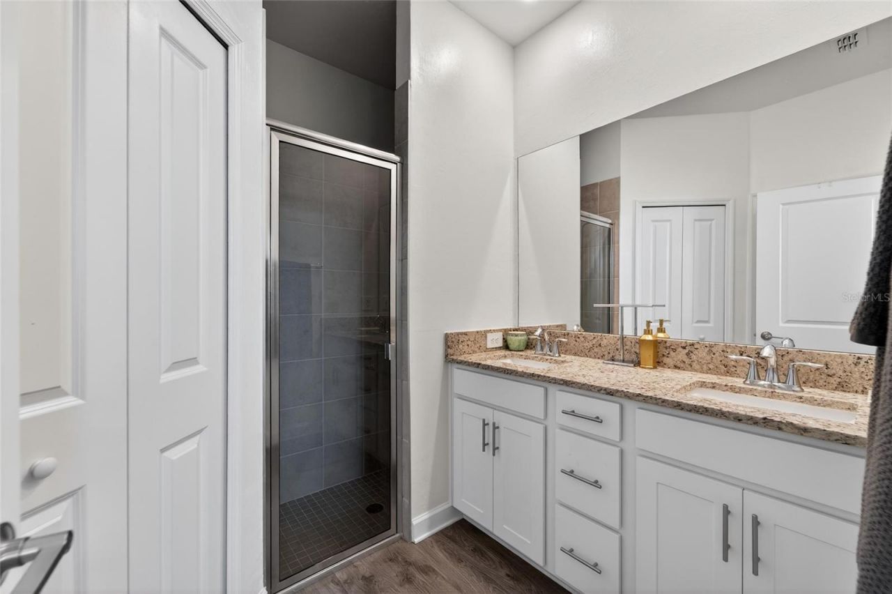 15713 Sunny Day Drive, Bradenton, FL 34211 Photo