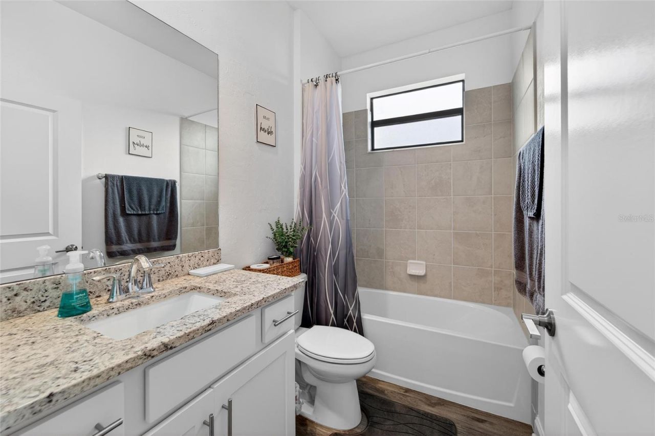 15713 Sunny Day Drive, Bradenton, FL 34211 Photo