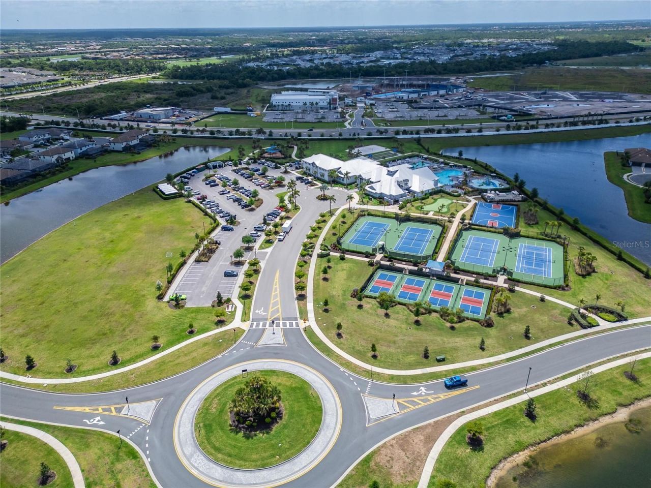 15713 Sunny Day Drive, Bradenton, FL 34211 Photo