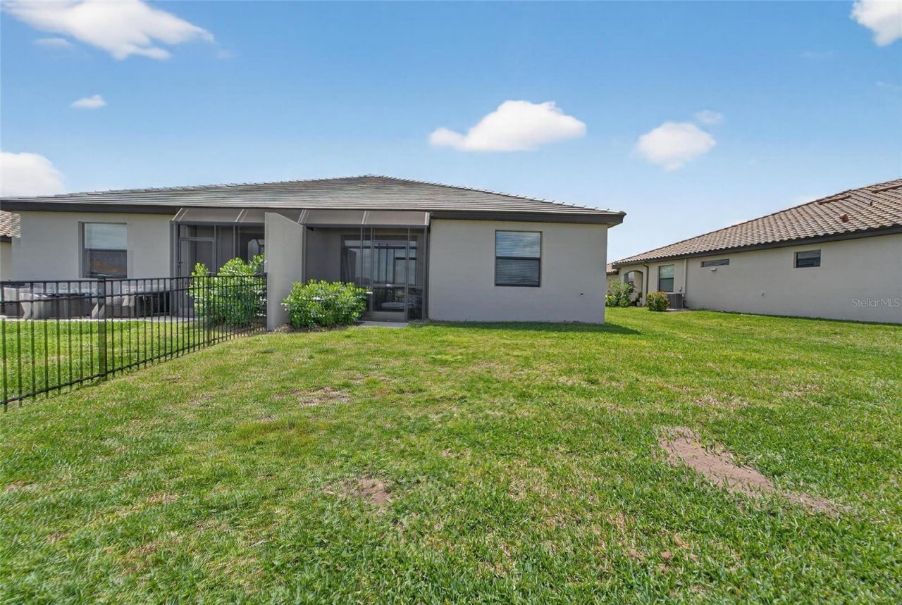 15713 Sunny Day Drive, Bradenton, FL 34211 Photo