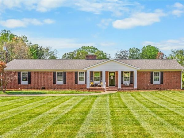 116 Asbury Drive, Kernersville, NC 27284