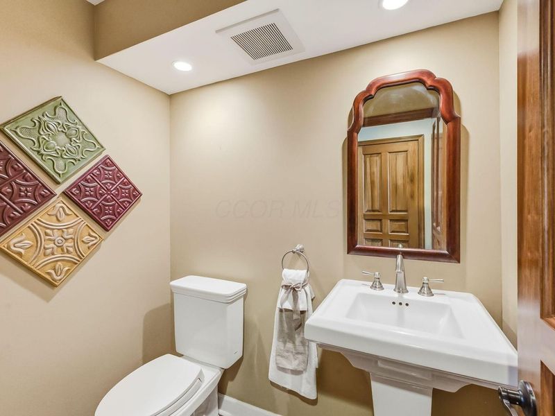 595 Woods Hollow Lane, Powell, OH 43065 Photo 21