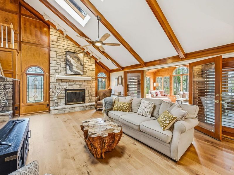 595 Woods Hollow Lane, Powell, OH 43065 Photo 9