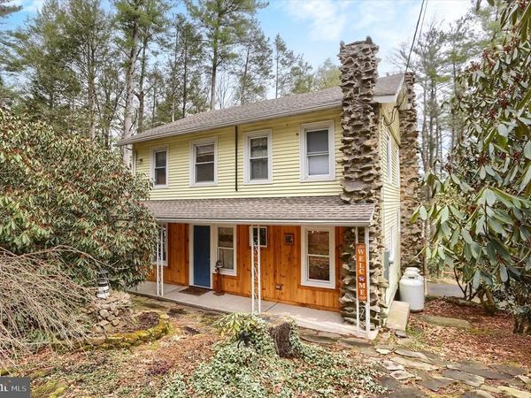 92 SHORELINE DRIVE, PINE GROVE, PA 17963