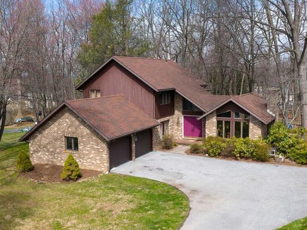 2211 ROCKY RIDGE COURT , YORK, PA 17406