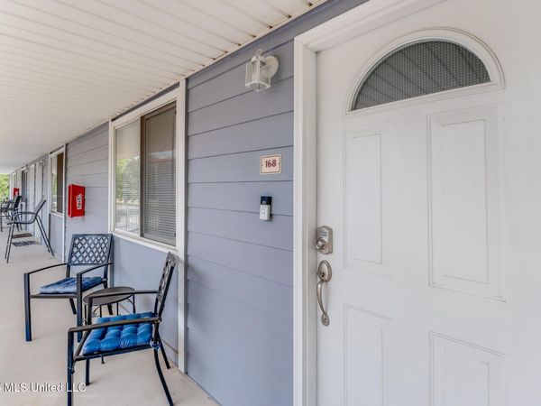 1664 Beach Boulevard, Biloxi, MS 39531