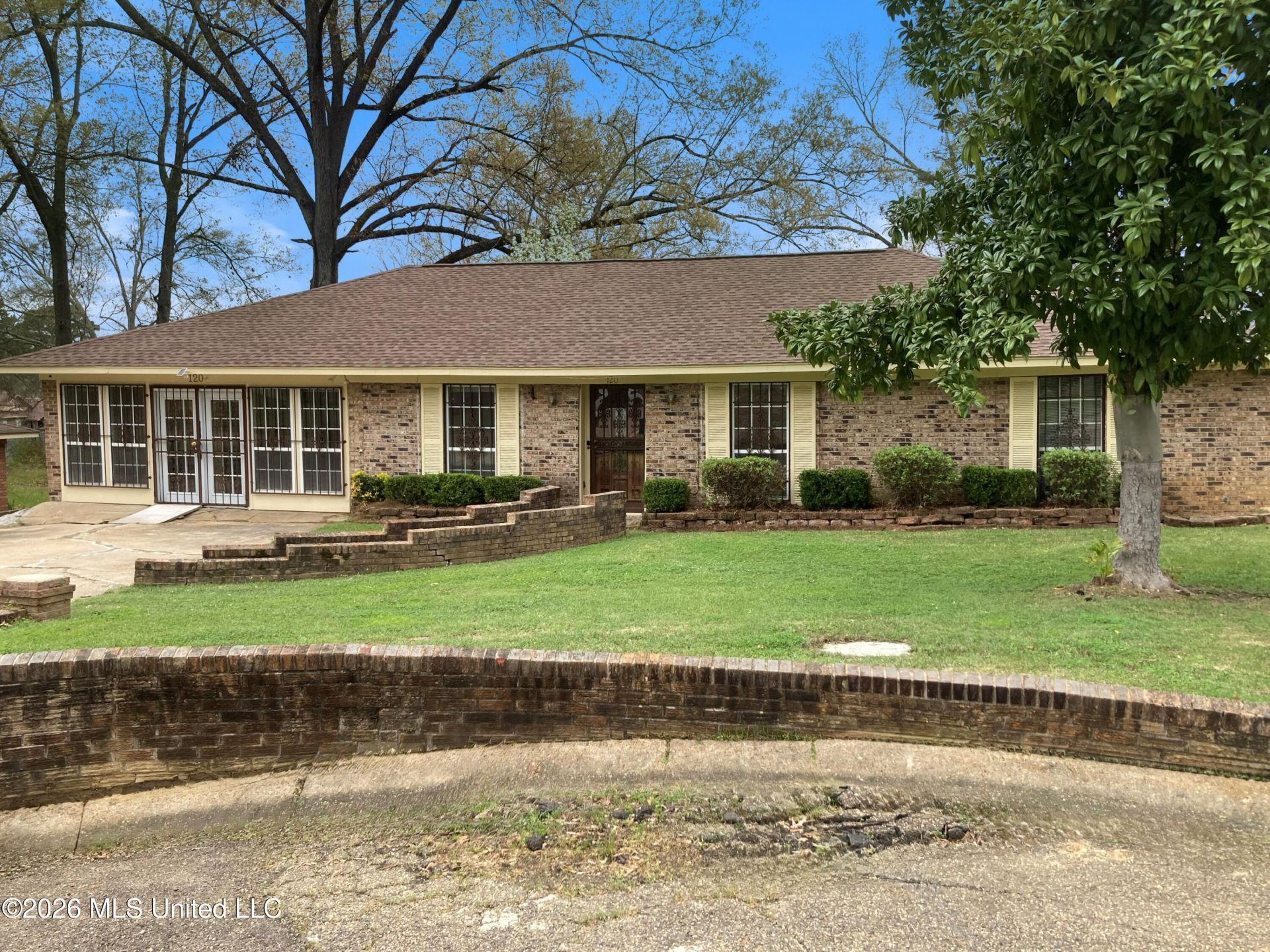 120 Richview Place, Jackson, MS 39206 Main Photo