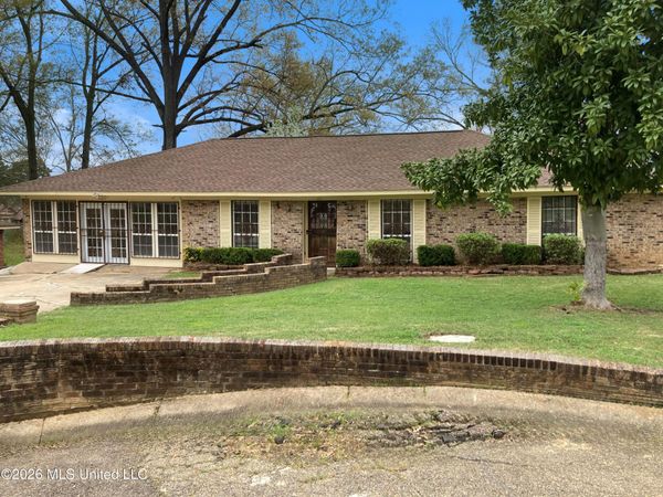 120 Richview Place, Jackson, MS 39206