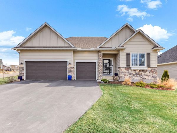 106 Maple Terrace, Waconia, MN 55387