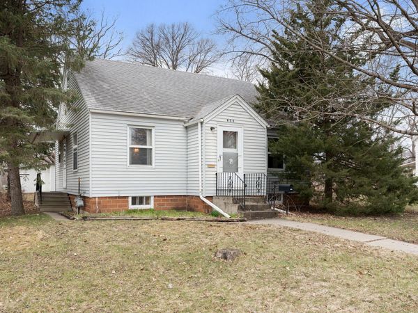 608 8th Street SE, Waseca, MN 56093