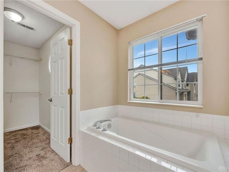 833 Neeb, Unit 4, Cincinnati, OH 45233 Photo 25