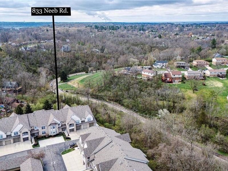 833 Neeb, Unit 4, Cincinnati, OH 45233 Photo 44