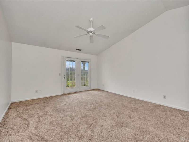 833 Neeb, Unit 4, Cincinnati, OH 45233 Photo 8