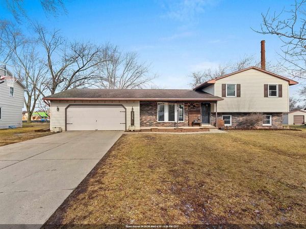 3638 GLENBROOKE LANE, Green Bay, WI 54301