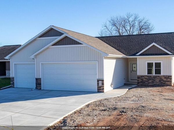 1009 LOTUS TRAIL, Menasha, WI 54952