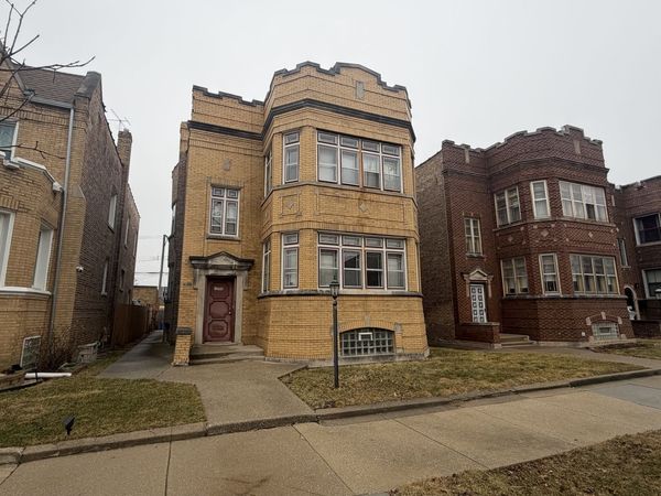 8236 S May Street , Chicago, IL 60620