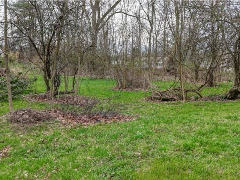 Pardee Road , Stow, OH 44224 Photo 9