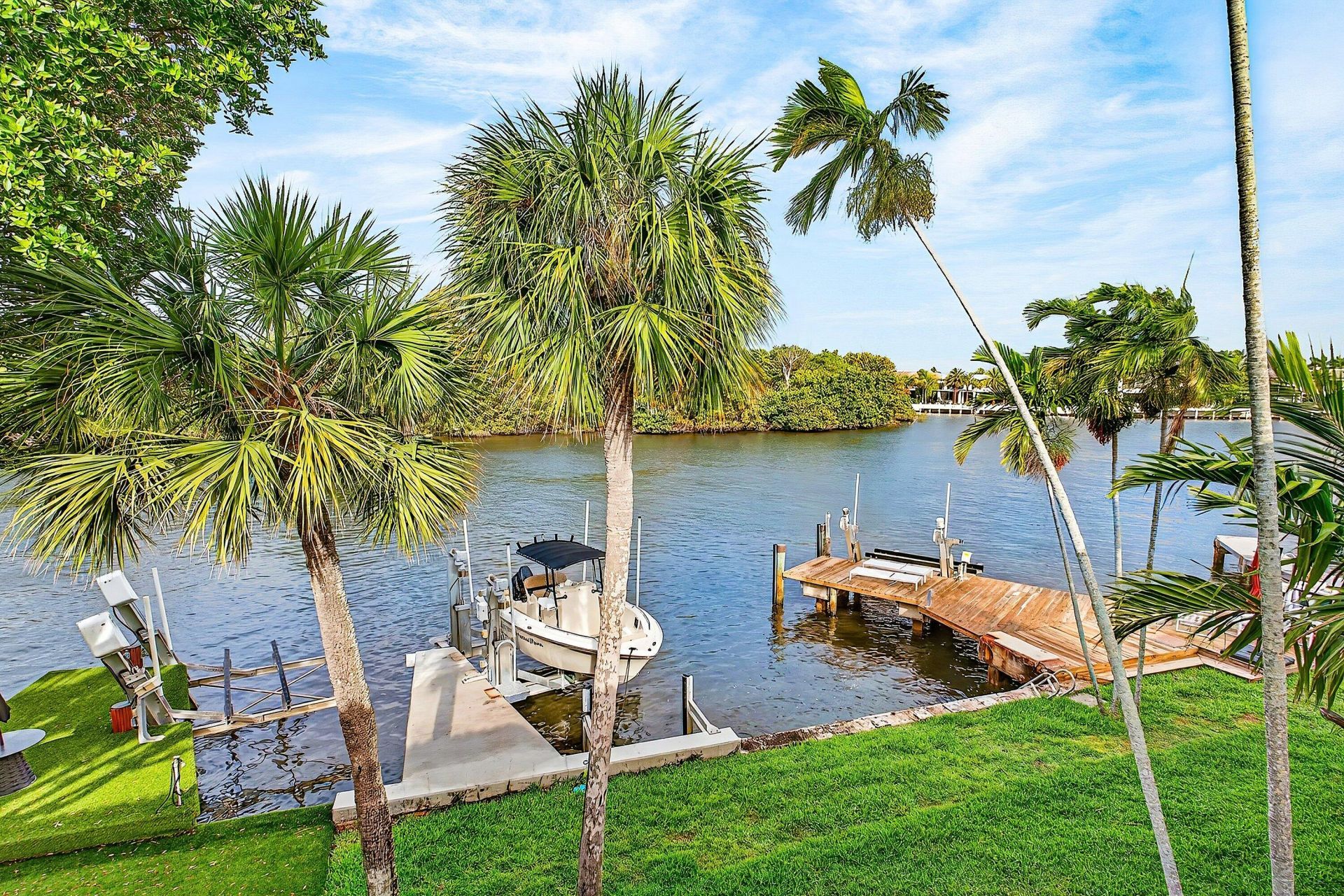 605 NE 19th Avenue, Deerfield Beach, FL 33441 Photo