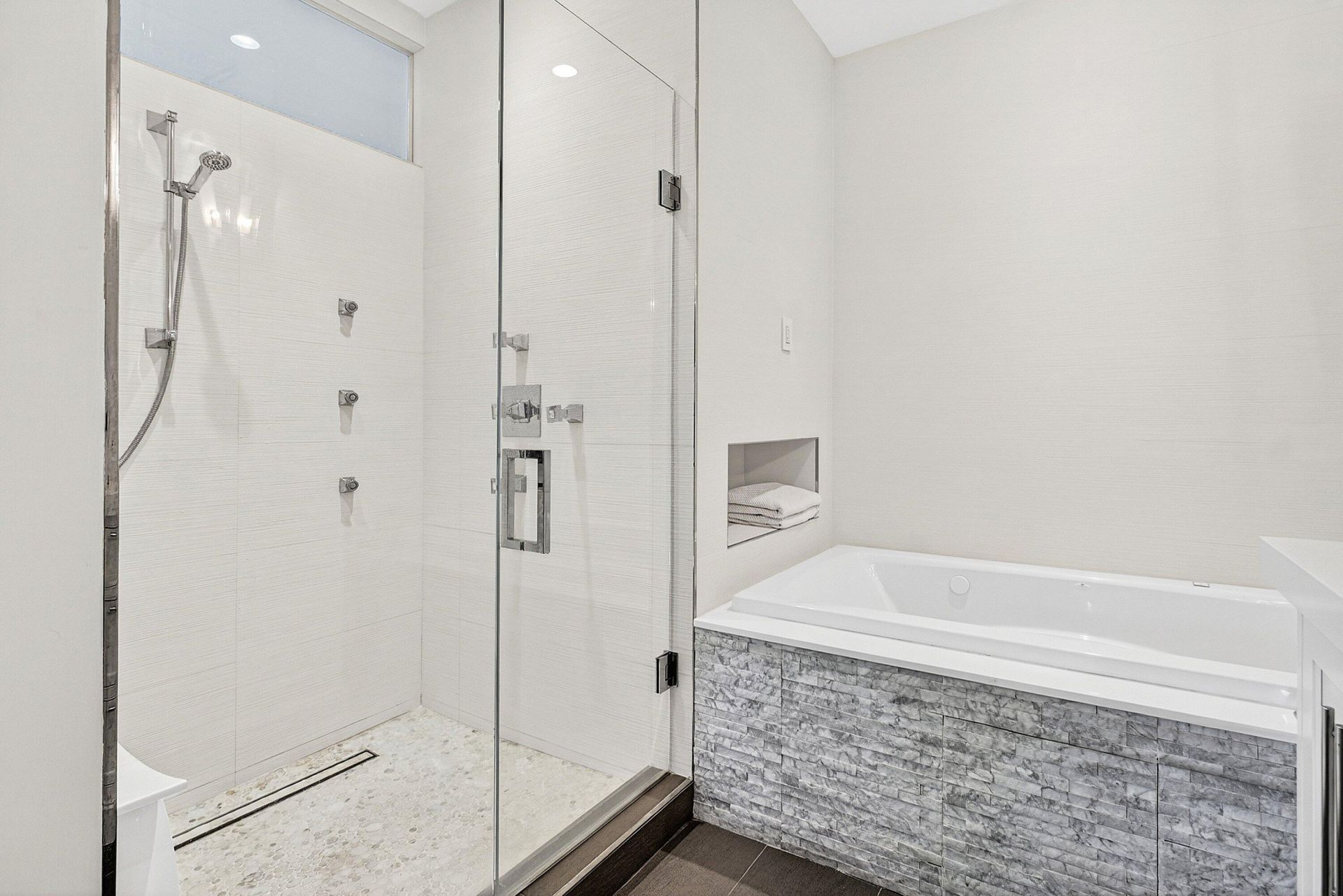 605 NE 19th Avenue, Deerfield Beach, FL 33441 Photo