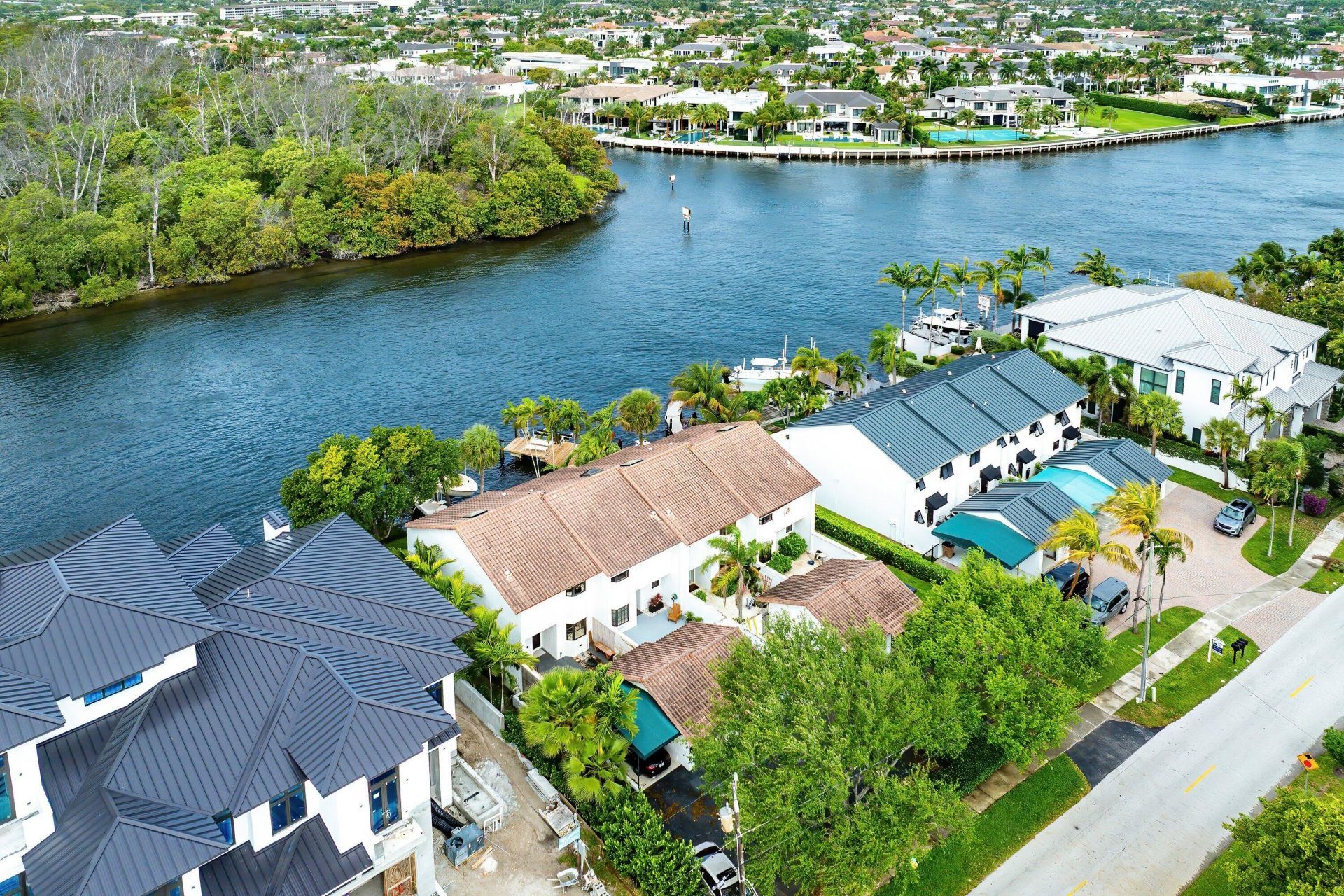 605 NE 19th Avenue, Deerfield Beach, FL 33441 Photo