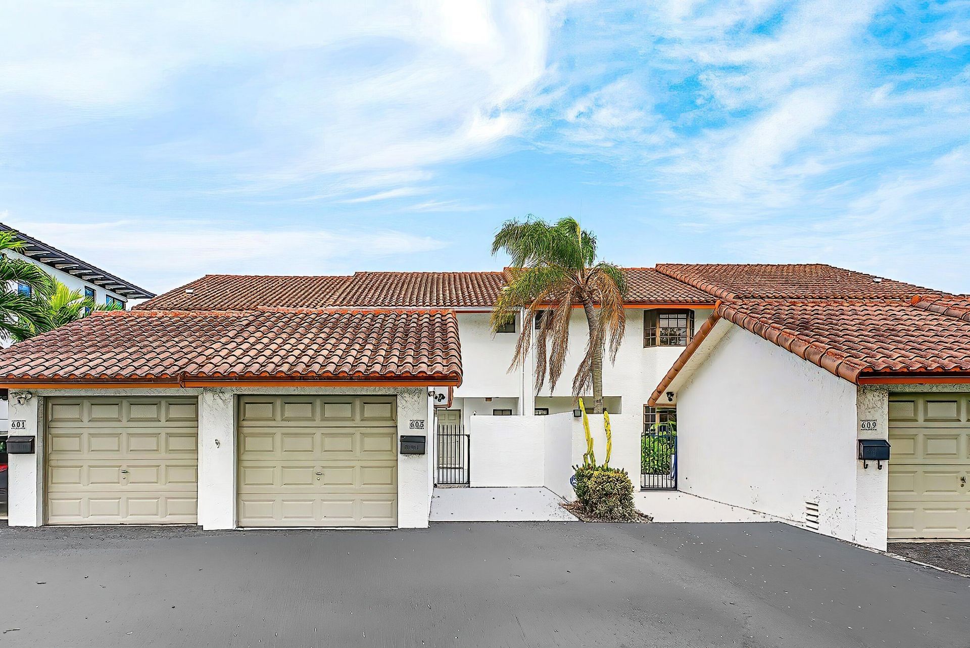 605 NE 19th Avenue, Deerfield Beach, FL 33441 Photo
