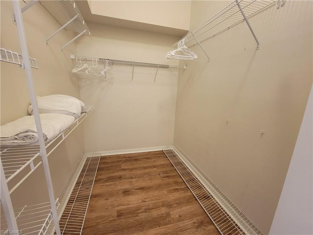 4950 Deerfield Way, Unit D-202, Naples, FL 34110 Photo