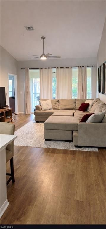 4950 Deerfield Way, Unit D-202, Naples, FL 34110 Photo