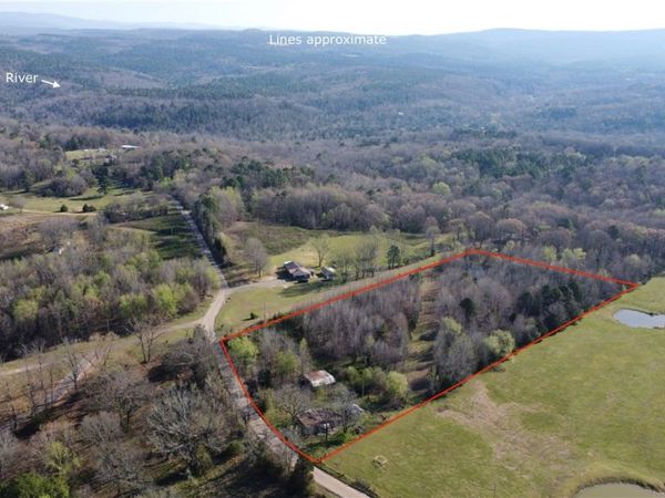 15938 Camp Newell Road , Ozark, AR 72949
