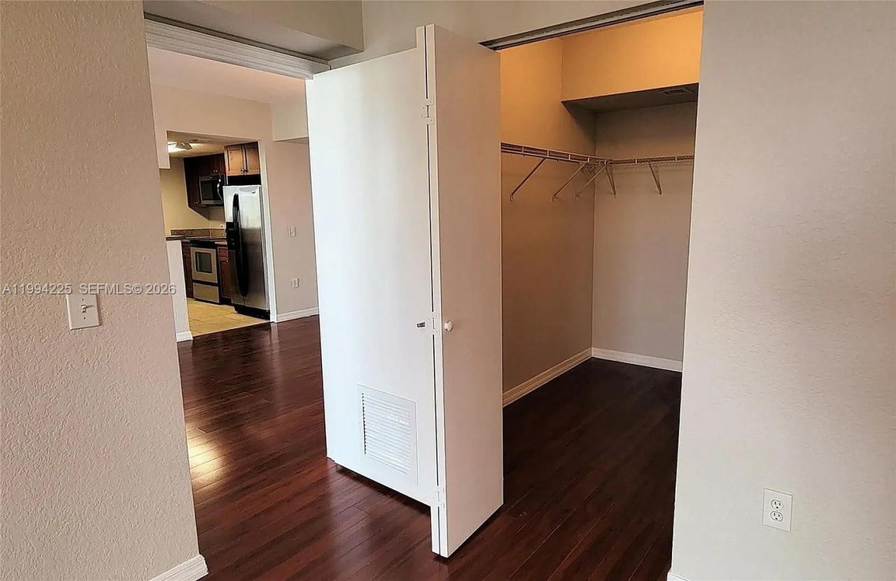 36 NW 6th Ave, Unit 805, Miami, FL 33128 Photo