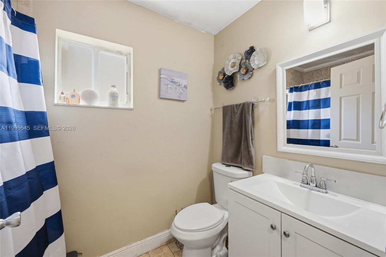 14386 SW 164th Ter, Miami, FL 33177 Photo