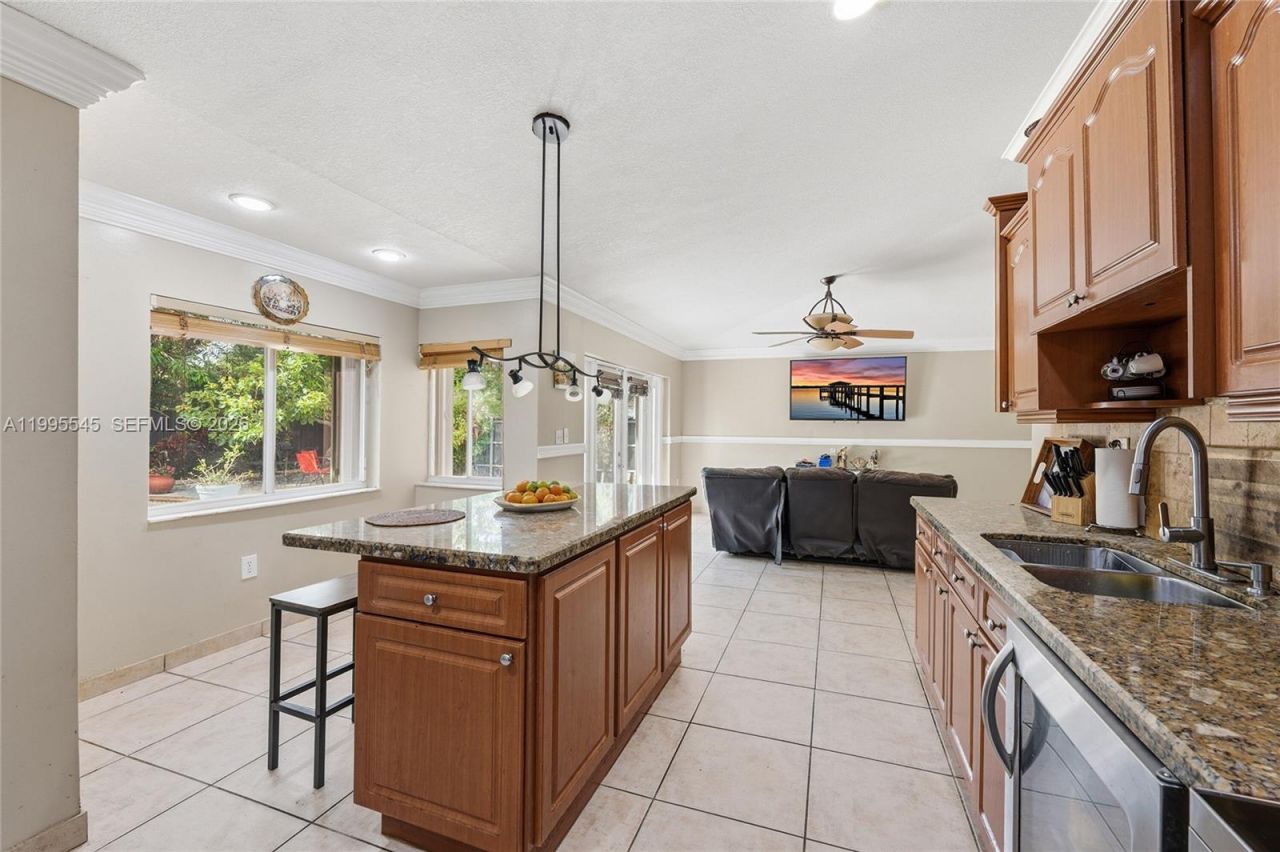 14386 SW 164th Ter, Miami, FL 33177 Photo