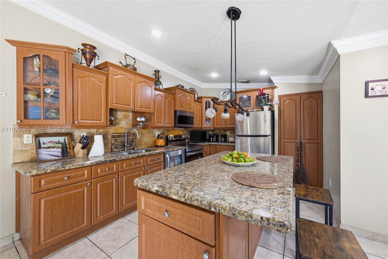 14386 SW 164th Ter, Miami, FL 33177 Photo