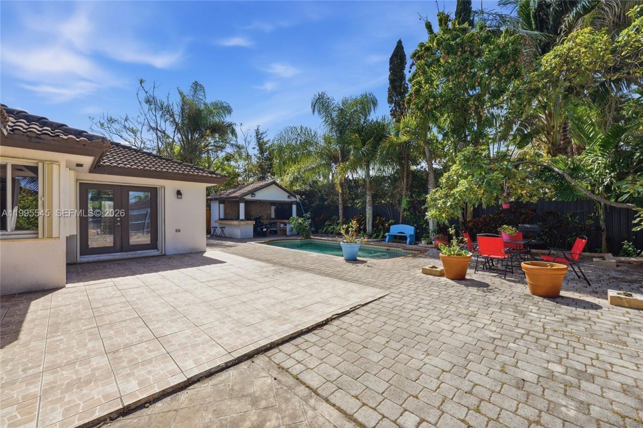 14386 SW 164th Ter, Miami, FL 33177 Photo