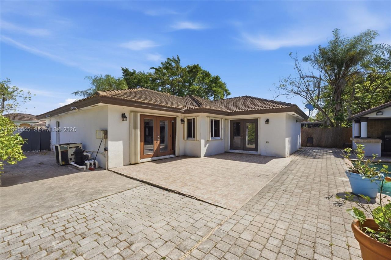 14386 SW 164th Ter, Miami, FL 33177 Photo