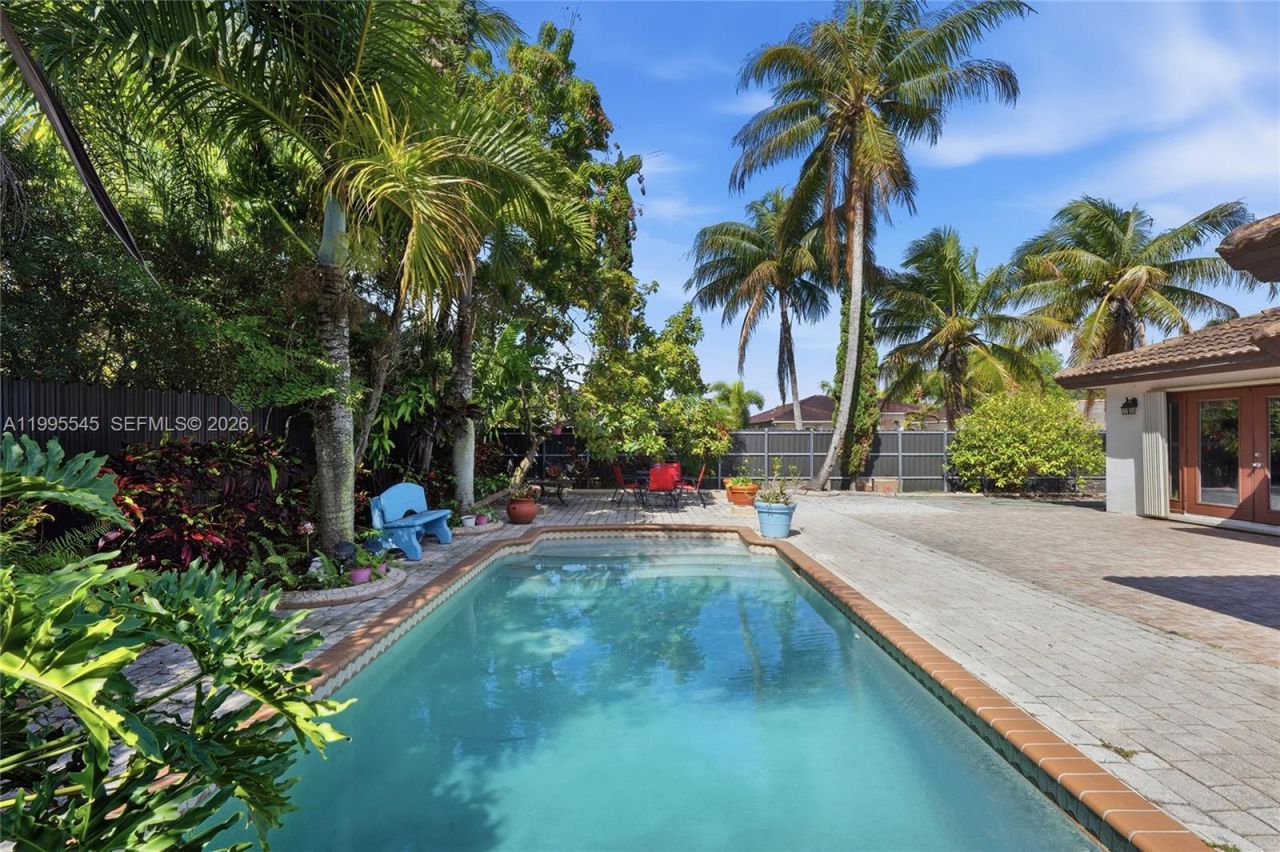 14386 SW 164th Ter, Miami, FL 33177 Photo